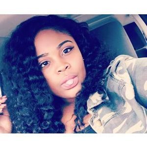 Meet your Posher, Alivia